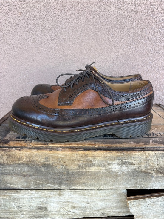 Vintage Dr.Martens 3989. Wingtip Brogue Shoe Made In England main image 10